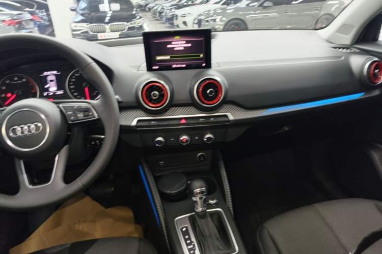 Used Audi Q2L 2018 35 TFSI Launch Exclusive Edition China VI Audio And AC Panel