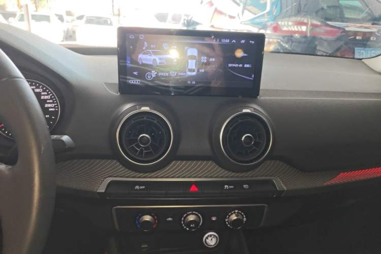 Used Audi Q2L 2018 35 TFSI Launch Exclusive Edition China V Audio And AC Panel