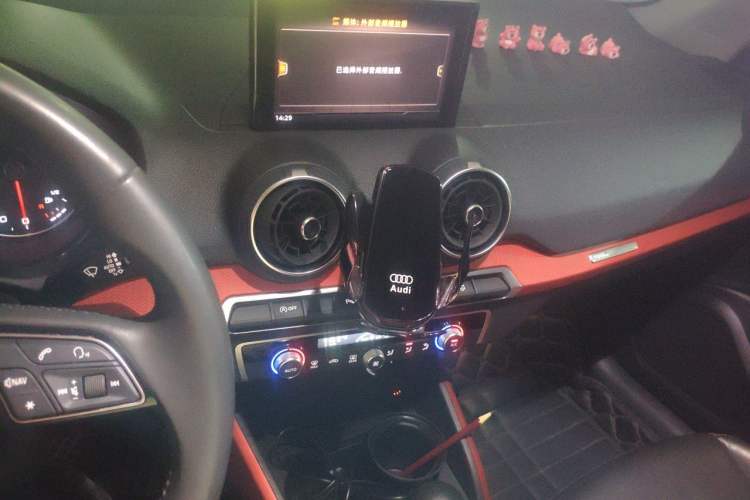 Used Audi Q2L 2018 35 TFSI Launch Exclusive Edition China V Audio And AC Panel
