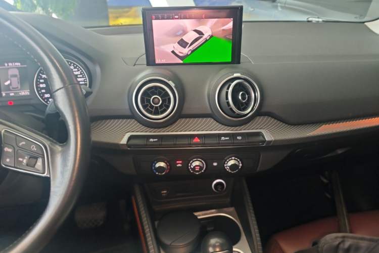 Used Audi Q2L 2018 35 TFSI Launch Exclusive Edition China VI Audio And AC Panel
