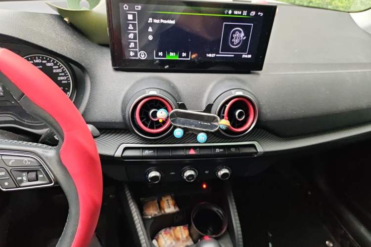 Used Audi Q2L 2018 35 TFSI Launch Exclusive Edition China V Audio And AC Panel