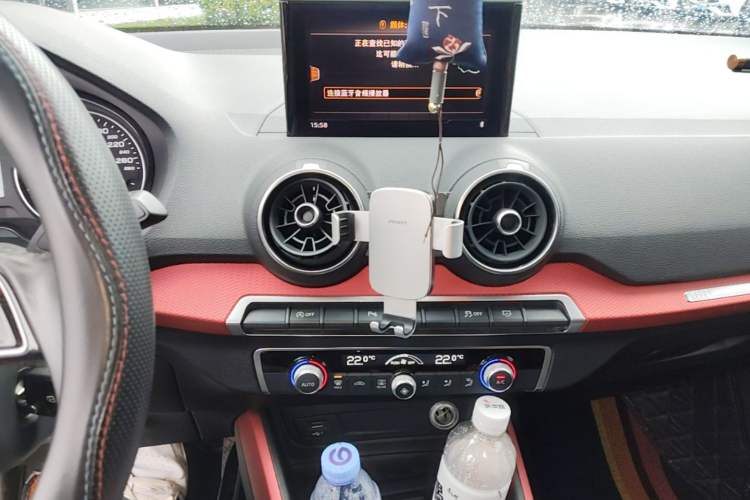 Used Audi Q2L 2018 35 TFSI Fashion Dynamic Version China VI Emission Standard Audio And AC Panel