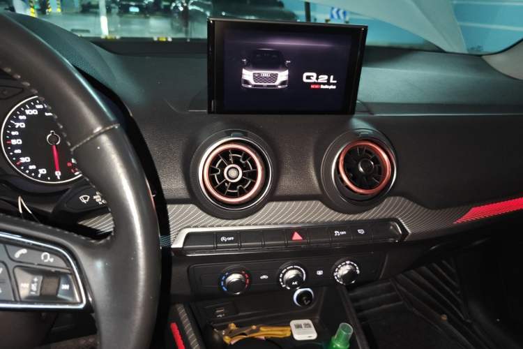 Used Audi Q2L 2018 35 TFSI Launch Exclusive Edition China VI Audio And AC Panel