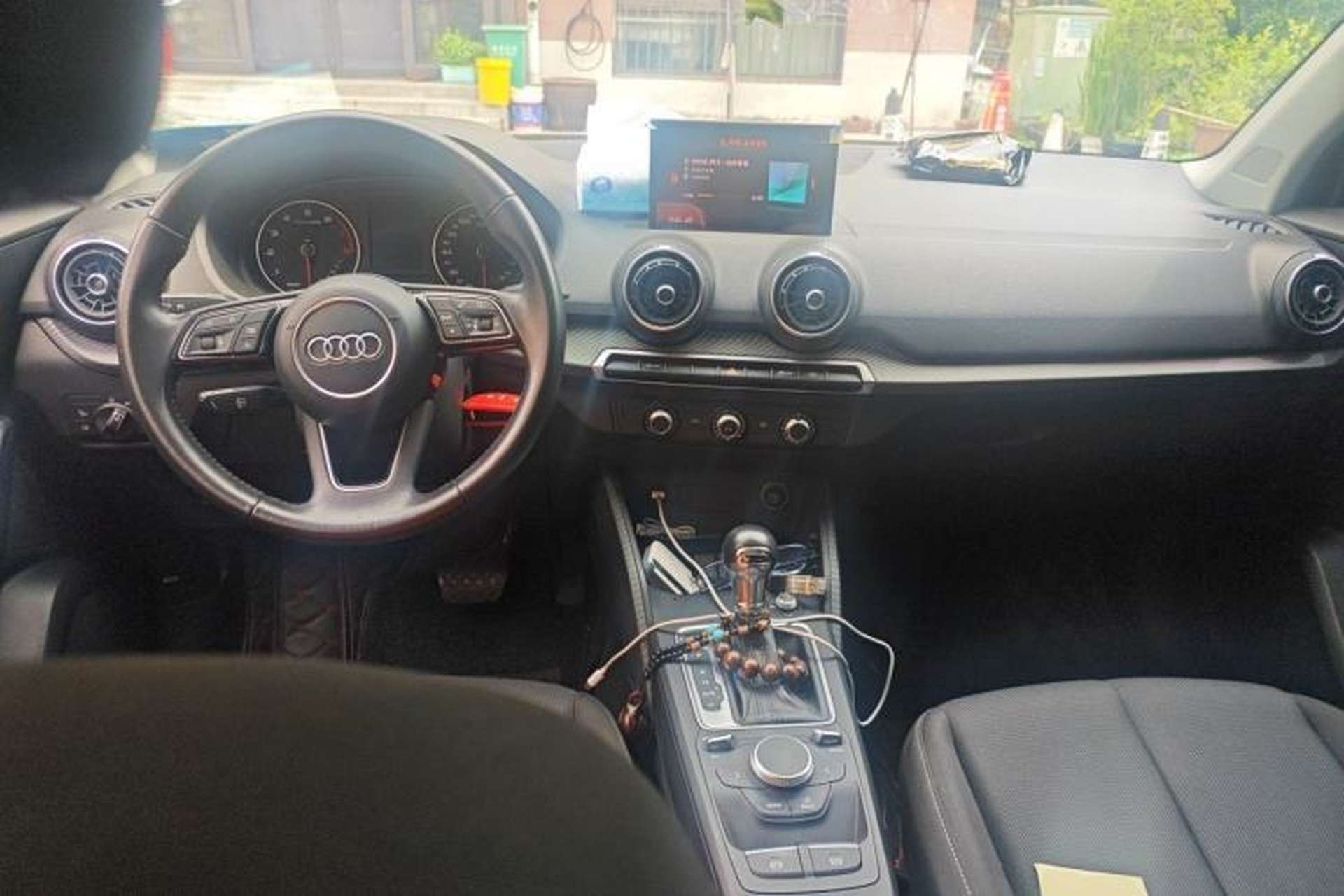 Used Audi Q2L 2018 35 TFSI Launch Exclusive Edition China VI Center Console