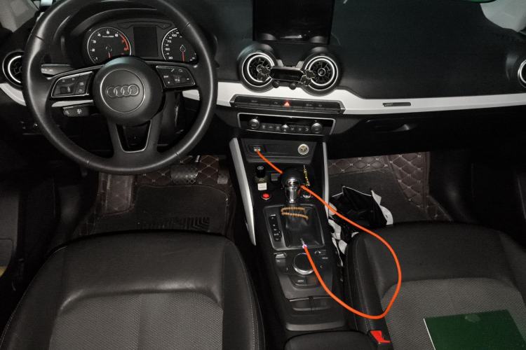 Used Audi Q2L 2018 35 TFSI Fashion Elegant Version China V Center Console