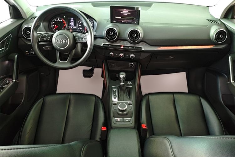 Used Audi Q2L 2018 35 TFSI Launch Exclusive Edition China VI Center Console