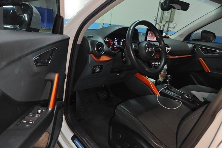 Used Audi Q2L 2018 35 TFSI Fashionable & Elegant Version China VI Emission Standard Driver Seat