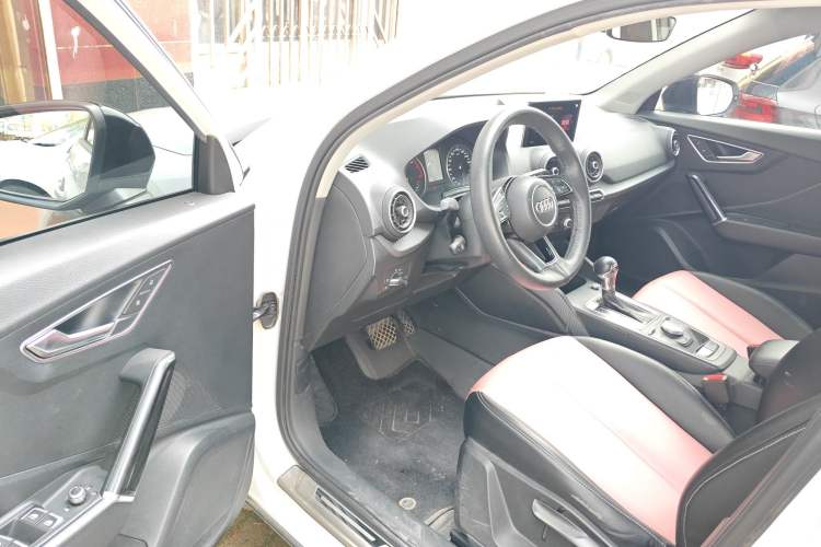 Used Audi Q2L 2018 35 TFSI Launch Exclusive Edition China V Driver Seat