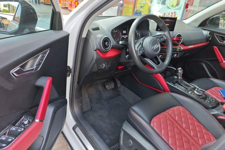 Used Audi Q2L 2018 35 TFSI Launch Exclusive Edition China V Driver Seat