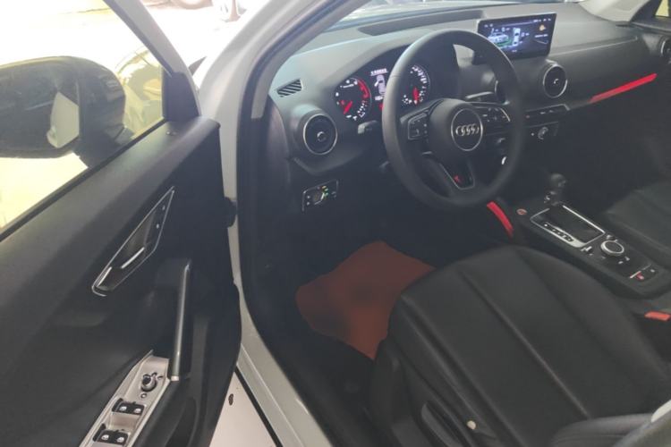 Used Audi Q2L 2018 35 TFSI Launch Exclusive Edition China V Driver Seat