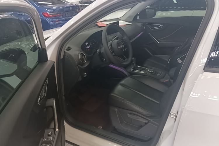 Used Audi Q2L 2018 35 TFSI Launch Exclusive Edition China VI Driver Seat
