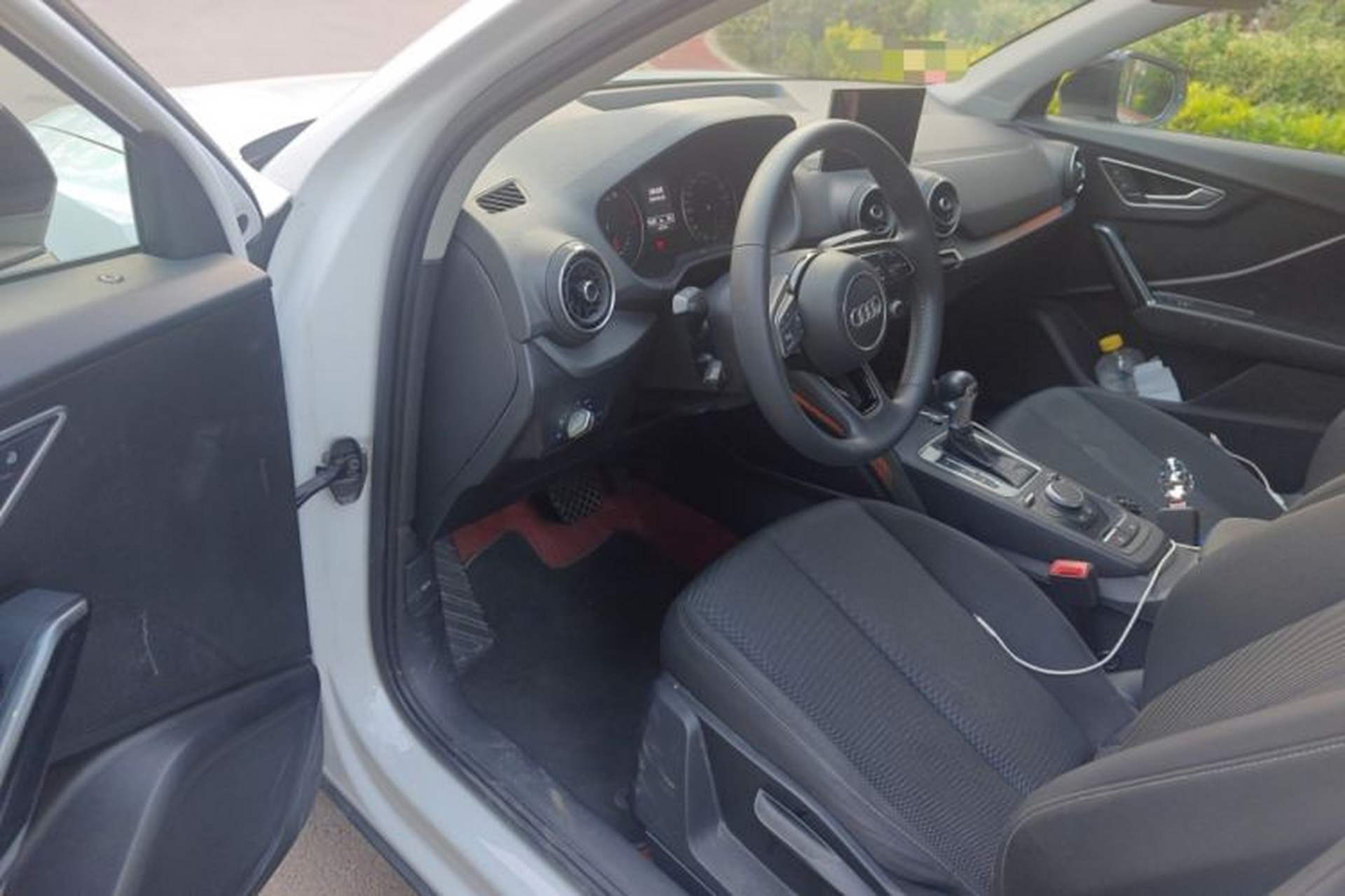 Used Audi Q2L 2018 35 TFSI Launch Exclusive Edition China VI Driver Seat
