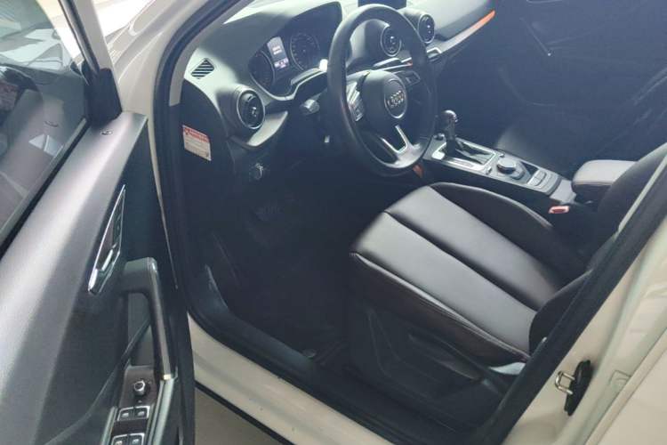 Used Audi Q2L 2018 35 TFSI Launch Exclusive Edition China V Driver Seat