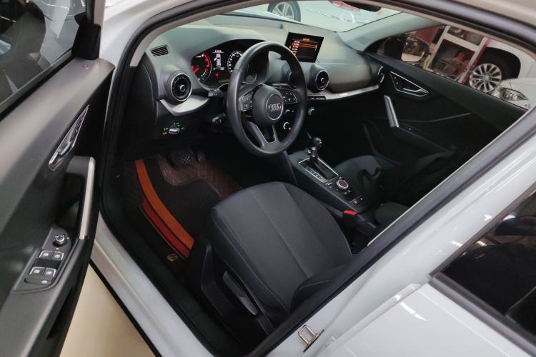Used Audi Q2L 2018 35 TFSI Luxury Prestige Version China VI Driver Seat