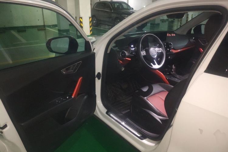 Used Audi Q2L 2018 35 TFSI Launch Exclusive Edition China V Driver Seat