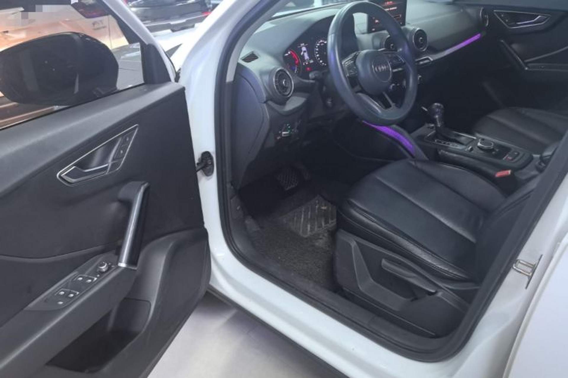 Used Audi Q2L 2018 35 TFSI Launch Exclusive Edition China VI Driver Seat