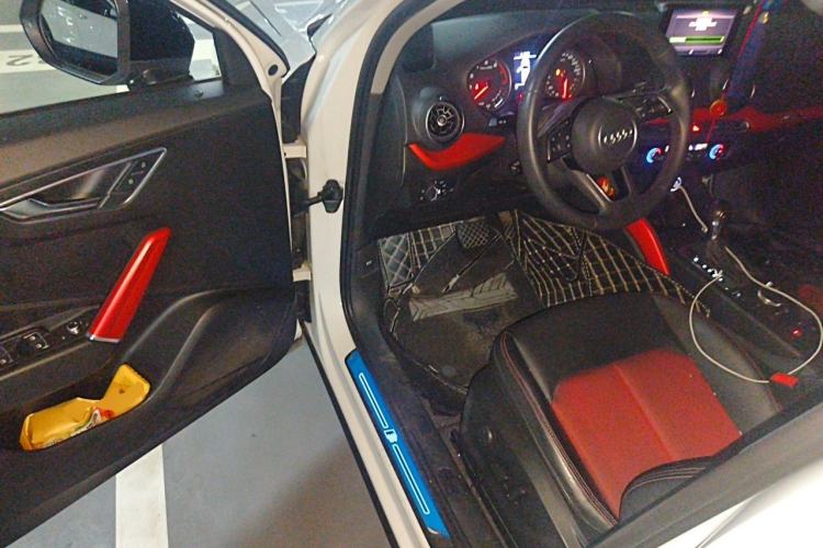 Used Audi Q2L 2018 35 TFSI Fashion Dynamic Version China VI Emission Standard Driver Seat