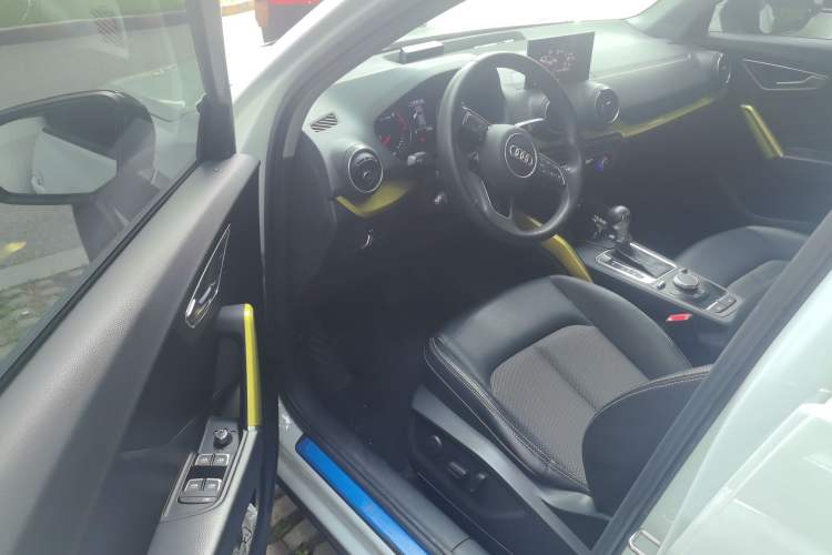Used Audi Q2L 2018 35 TFSI Fashion Dynamic Version China VI Emission Standard Driver Seat