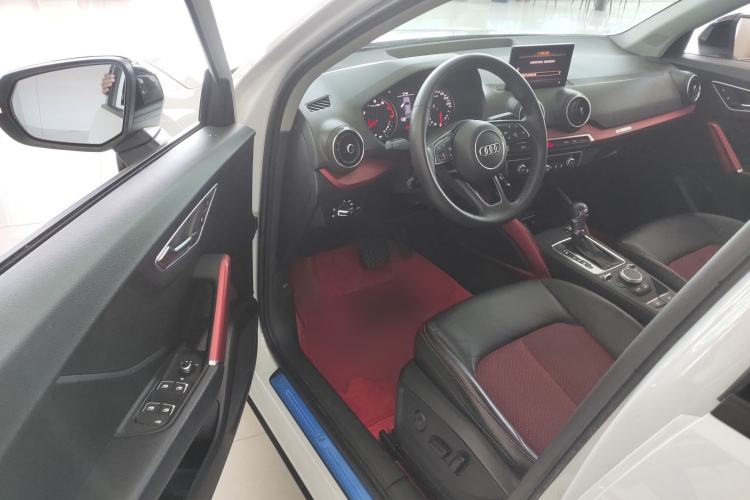 Used Audi Q2L 2018 35 TFSI Fashion Dynamic Version China VI Emission Standard Driver Seat