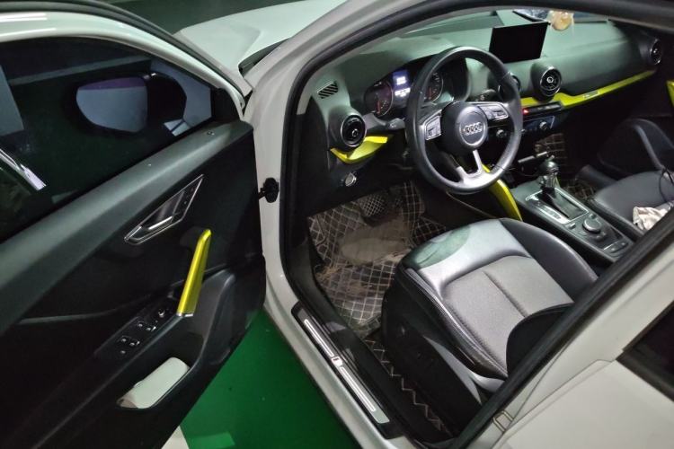 Used Audi Q2L 2018 35 TFSI Fashion Dynamic Version China V Emission Standard Driver Seat