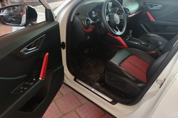 Used Audi Q2L 2018 35 TFSI Launch Exclusive Edition China V Driver Seat