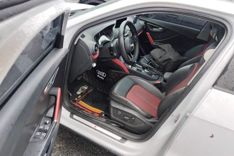 Used Audi Q2L 2018 35 TFSI Fashion Dynamic Version China VI Emission Standard Driver Seat