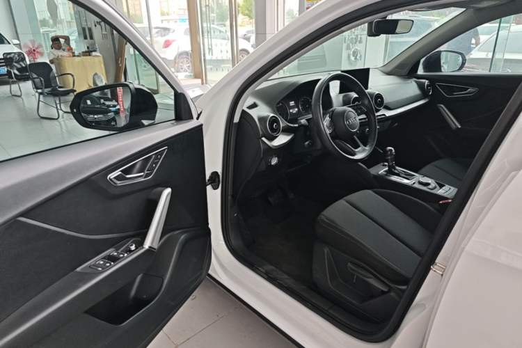 Used Audi Q2L 2018 35 TFSI Luxury Prestige Version China VI Driver Seat