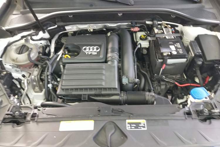 Used Audi Q2L 2018 35 TFSI Launch Exclusive Edition China V Engine Bay