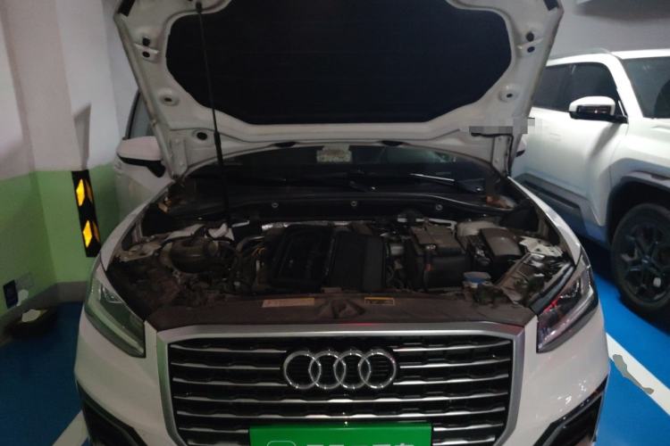 Used Audi Q2L 2018 35 TFSI Luxury Prestige Version China VI Engine Bay