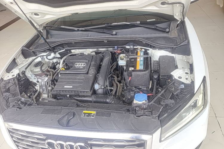 Used Audi Q2L 2018 35 TFSI Fashion Elegant Version China V Engine Bay