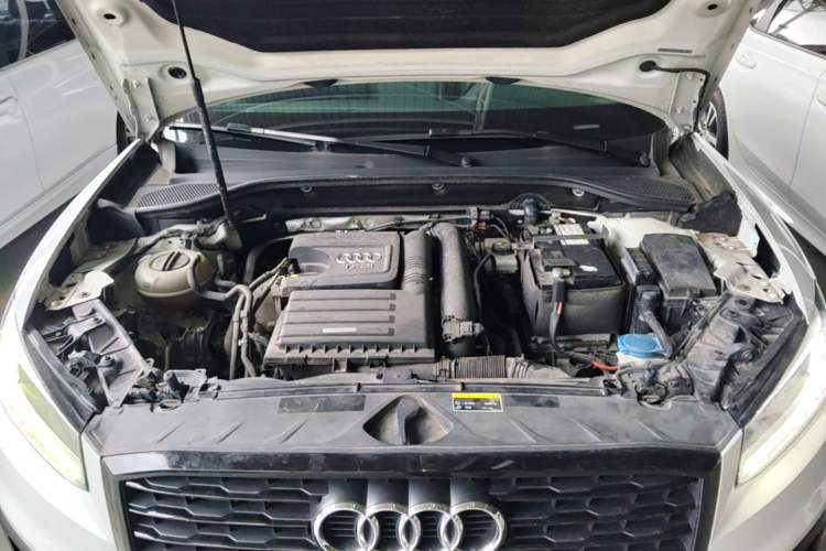 Used Audi Q2L 2018 35 TFSI Launch Exclusive Edition China V Engine Bay