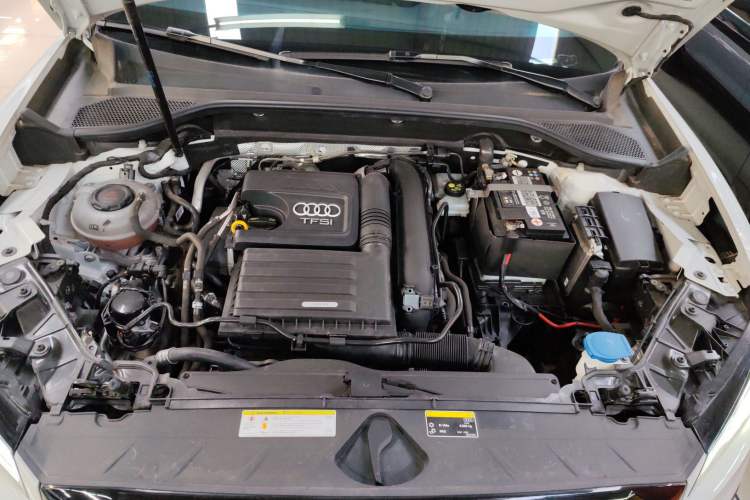 Used Audi Q2L 2018 35 TFSI Luxury Prestige Version China VI Engine Bay