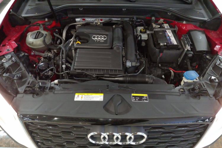 Used Audi Q2L 2018 35 TFSI Launch Exclusive Edition China VI Engine Bay