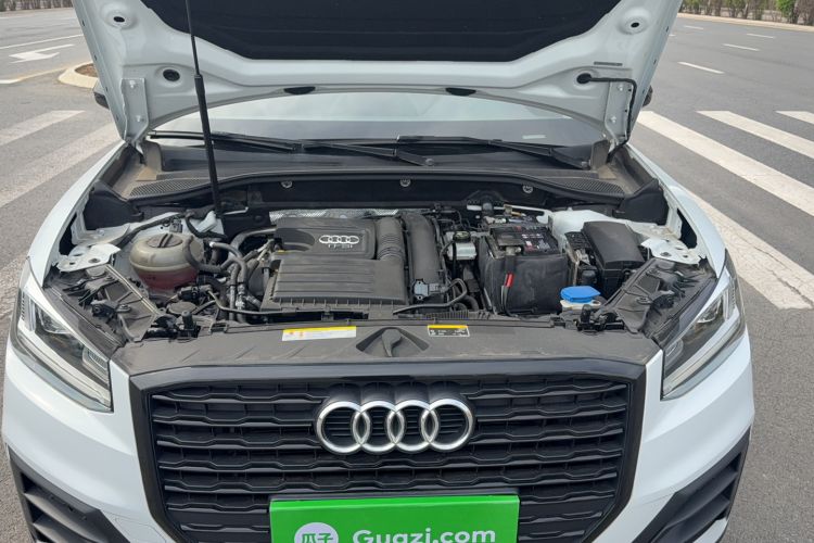 Used Audi Q2L 2018 35 TFSI Fashion Dynamic Version China VI Emission Standard Engine Bay
