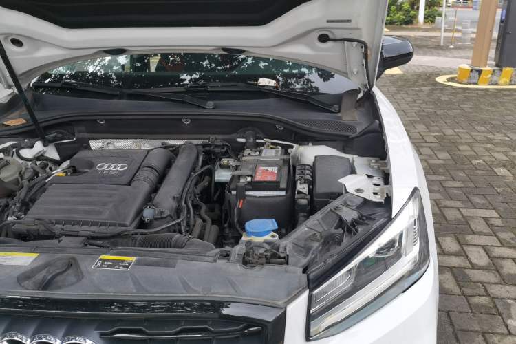 Used Audi Q2L 2018 35 TFSI Fashion Dynamic Version China VI Emission Standard Engine Bay Left