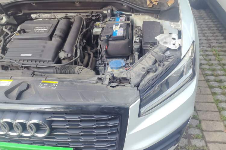 Used Audi Q2L 2018 35 TFSI Fashion Dynamic Version China VI Emission Standard Engine Bay Left