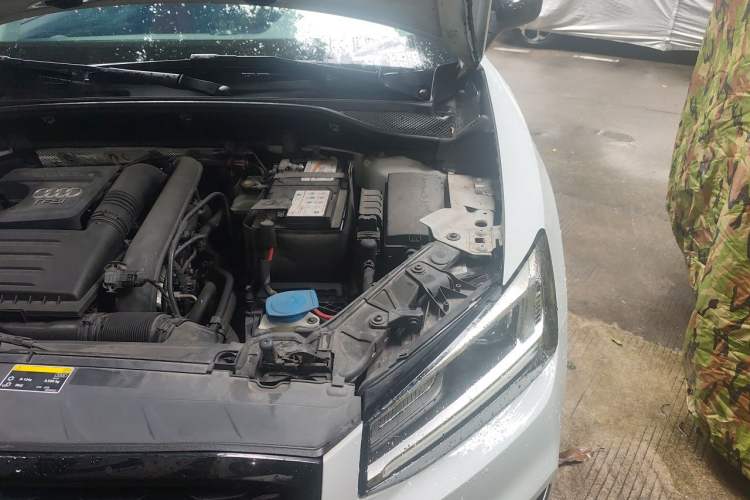 Used Audi Q2L 2018 35 TFSI Launch Exclusive Edition China V Engine Bay Left