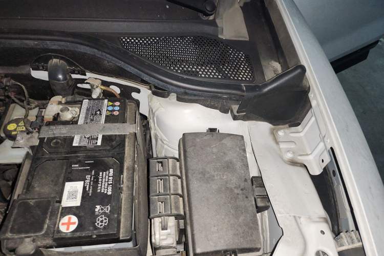 Used Audi Q2L 2018 35 TFSI Fashion Dynamic Version China V Emission Standard Engine Bay Left
