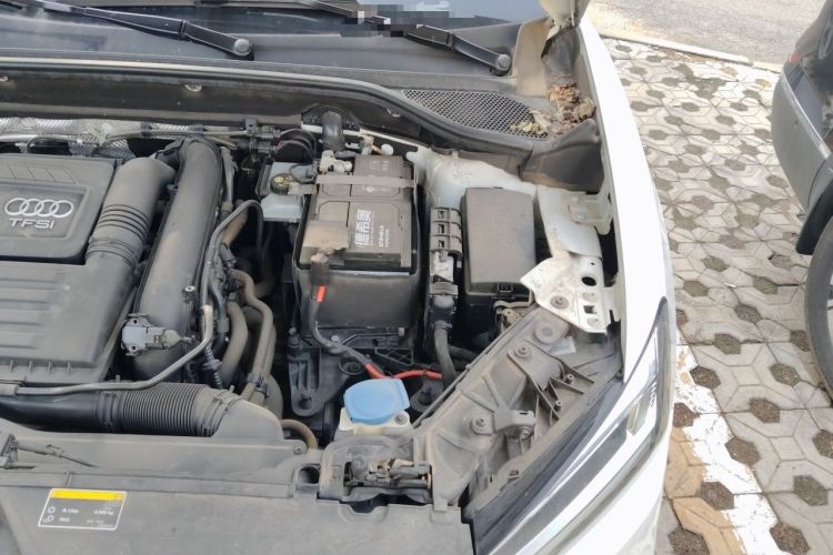 Used Audi Q2L 2018 35 TFSI Fashionable & Elegant Version China VI Emission Standard Engine Bay Left