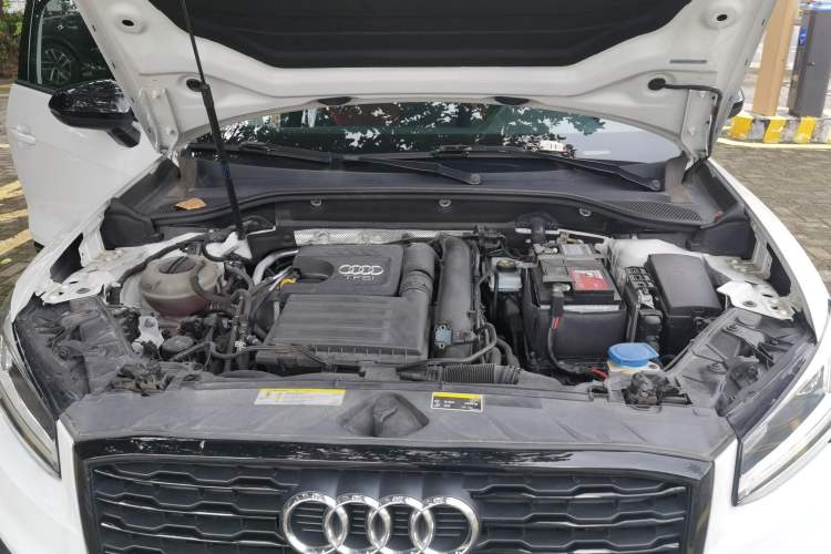 Used Audi Q2L 2018 35 TFSI Fashion Dynamic Version China VI Emission Standard Engine Bay