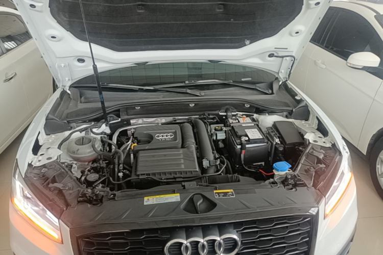 Used Audi Q2L 2018 35 TFSI Fashion Dynamic Version China VI Emission Standard Engine Bay
