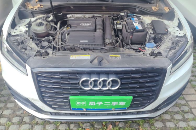 Used Audi Q2L 2018 35 TFSI Fashion Dynamic Version China VI Emission Standard Engine Bay