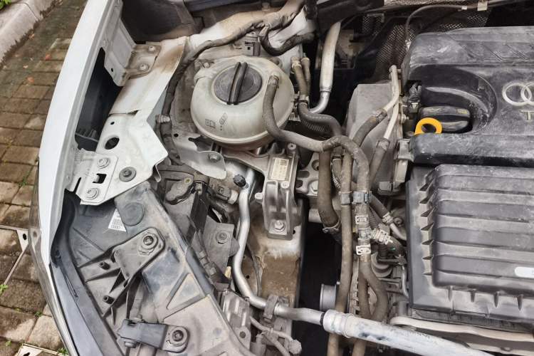 Used Audi Q2L 2018 35 TFSI Launch Exclusive Edition China V Engine Bay Right