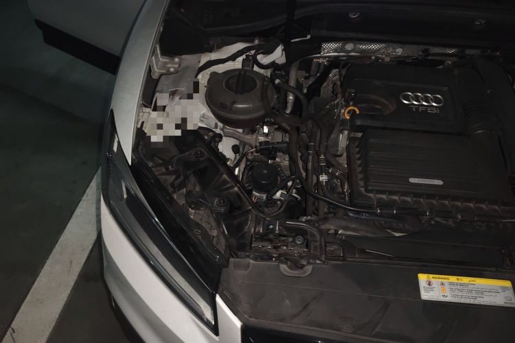 Used Audi Q2L 2018 35 TFSI Fashion Dynamic Version China VI Emission Standard Engine Bay Right