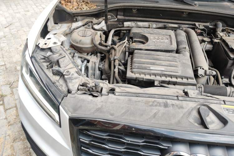 Used Audi Q2L 2018 35 TFSI Fashion Dynamic Version China V Emission Standard Engine Bay Right