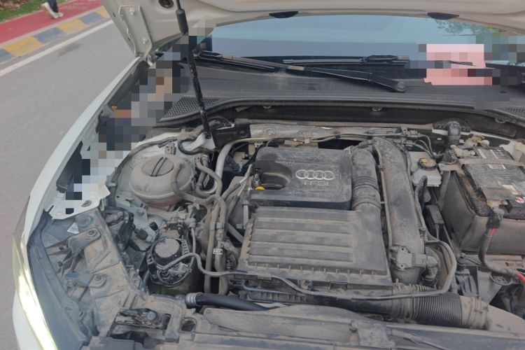Used Audi Q2L 2018 35 TFSI Launch Exclusive Edition China VI Engine Bay Right