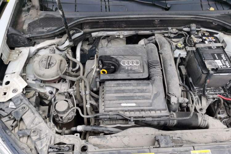 Used Audi Q2L 2018 35 TFSI Fashion Dynamic Version China VI Emission Standard Engine Bay Right