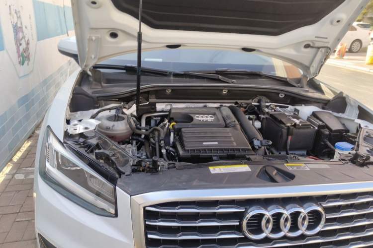Used Audi Q2L 2018 35 TFSI Fashion Elegant Version China V Engine Bay Right