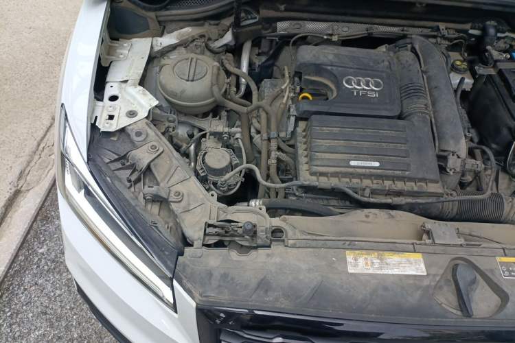 Used Audi Q2L 2018 35 TFSI Launch Exclusive Edition China VI Engine Bay Right