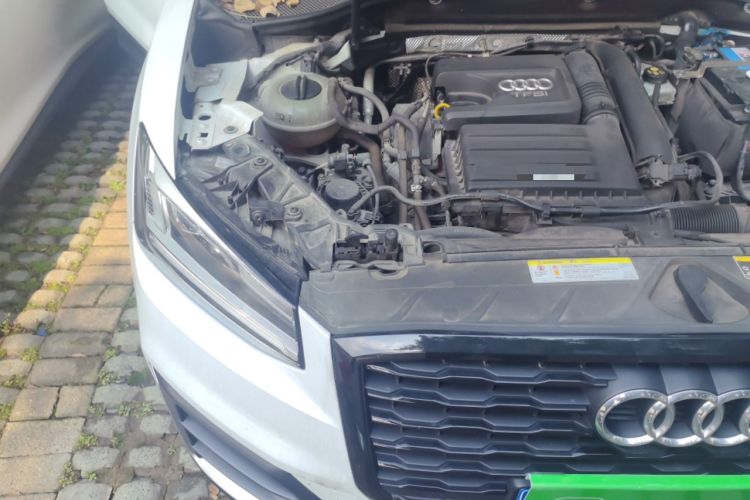 Used Audi Q2L 2018 35 TFSI Fashion Dynamic Version China VI Emission Standard Engine Bay Right